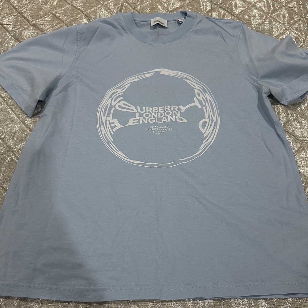Burberry Women’s Blue T-Shirt